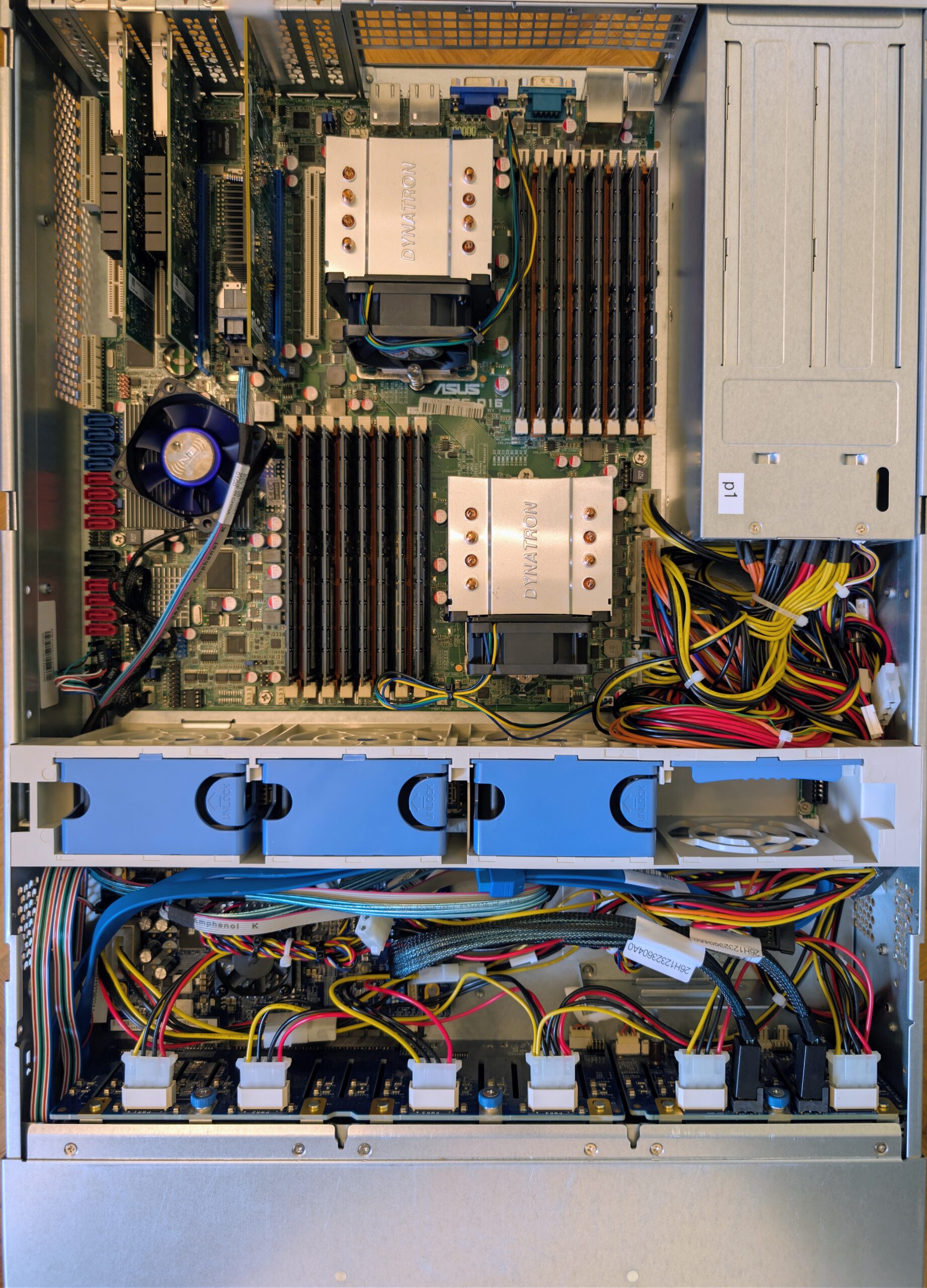 ASUS KGPE-D16 24-Bay 2U Server